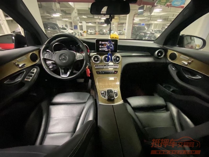 成都17年奔驰GLC2