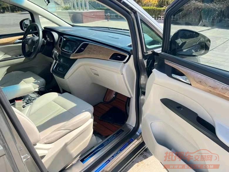 盐城17年别克GL84