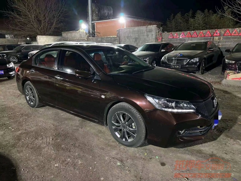 济宁14年本田雅阁2