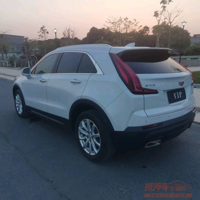 东莞20年凯迪拉克XT42