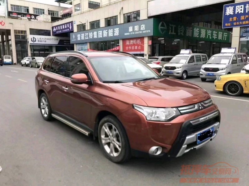 宜昌14年三菱欧蓝德2