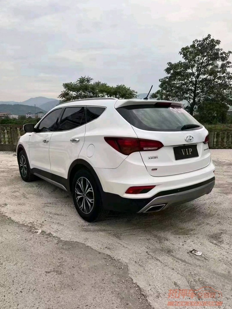 嘉兴17年现代新胜达2
