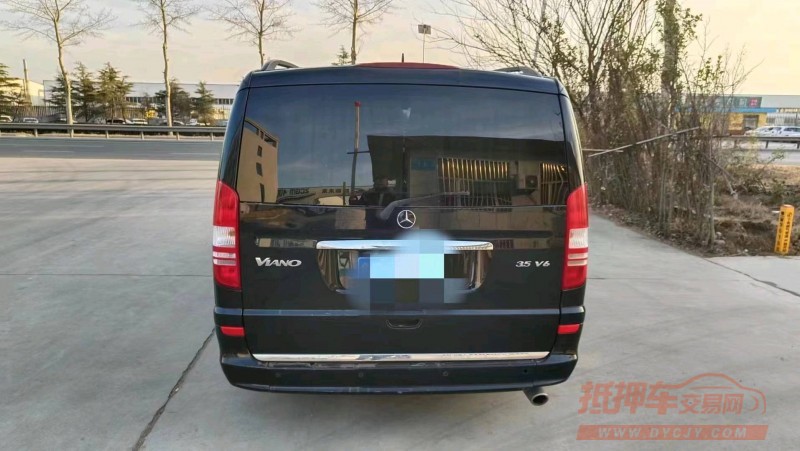 枣庄15年奔驰唯雅诺7