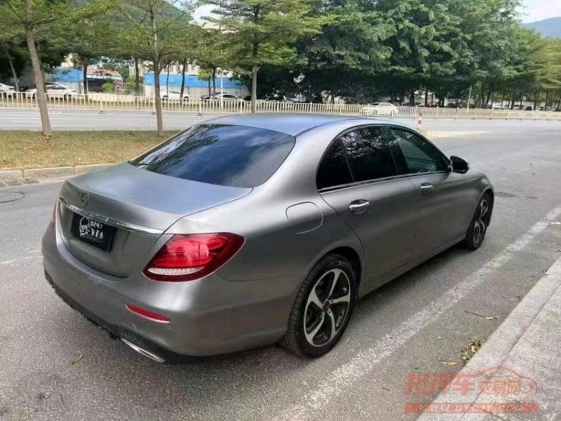 东莞17年奔驰E8
