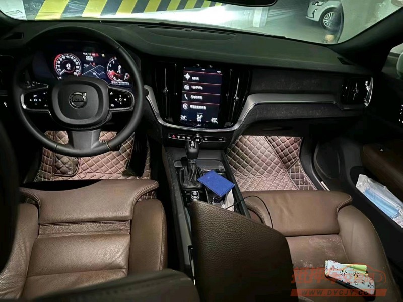 成都20年沃尔沃S60L6