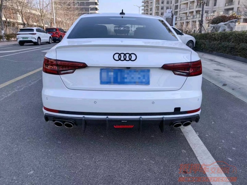 青岛19年奥迪A4L9