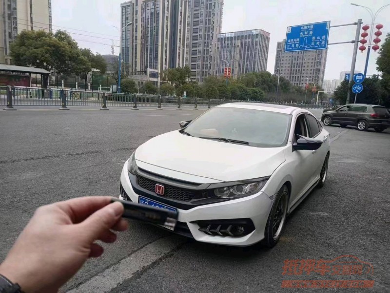 济南19年本田思域8