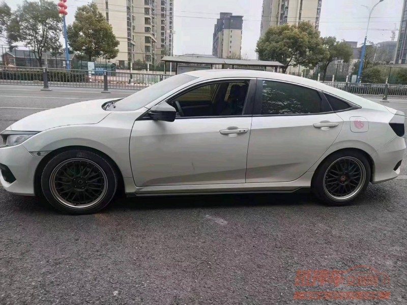 济南19年本田思域7