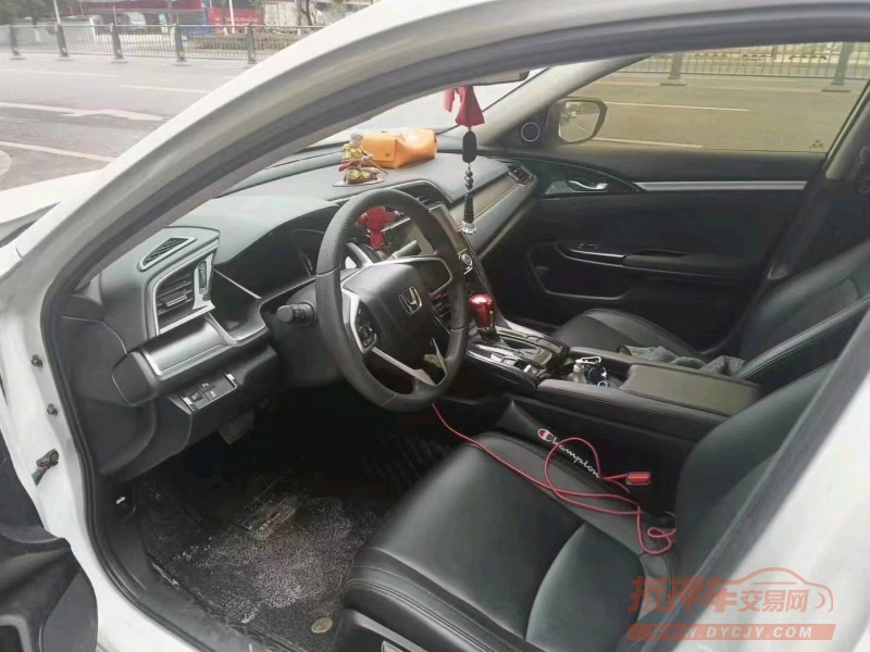 济南19年本田思域4