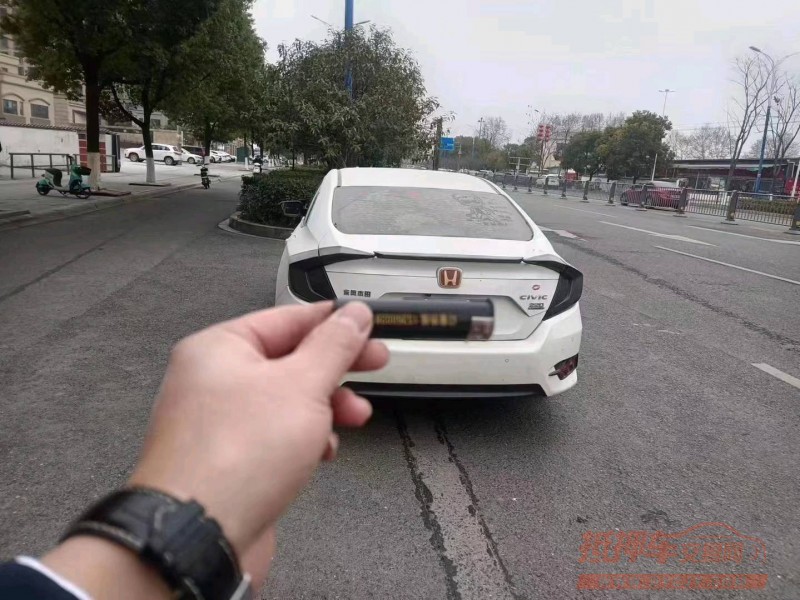 济南19年本田思域1