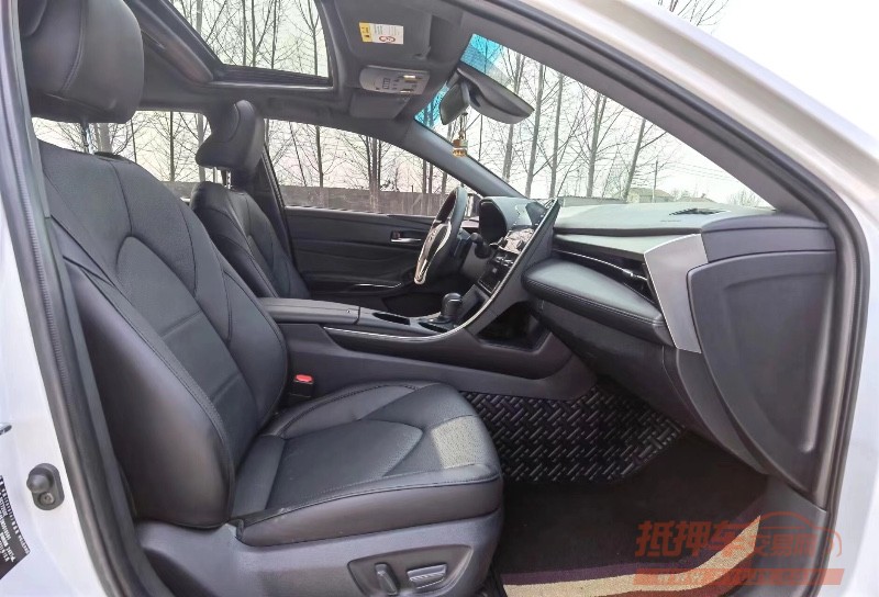 北京22年丰田亚洲龙5