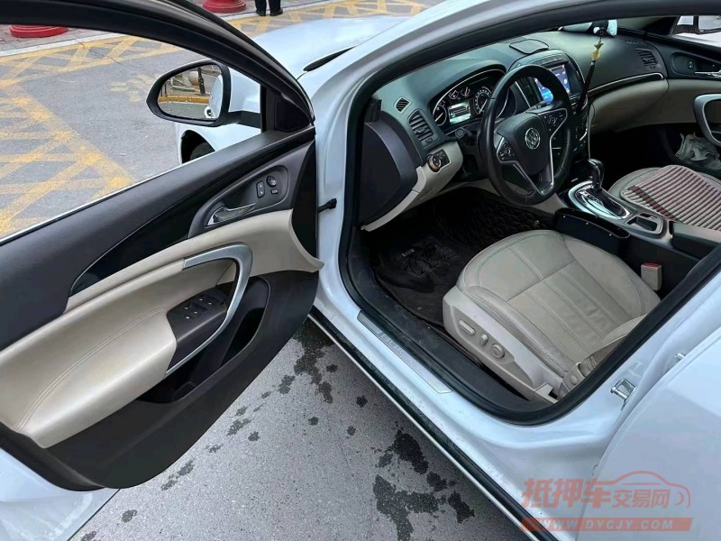 东营15年别克君威5