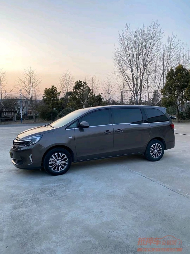 徐州22年别克GL86