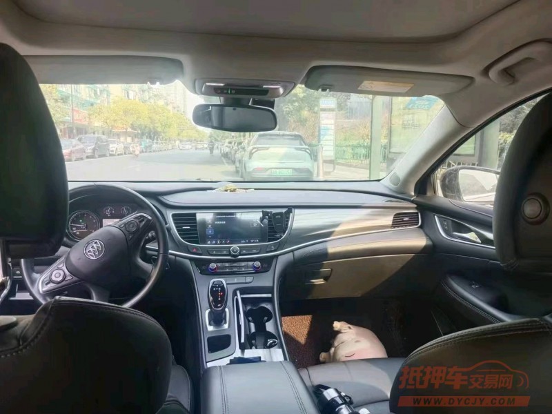 嘉兴19年别克君越8