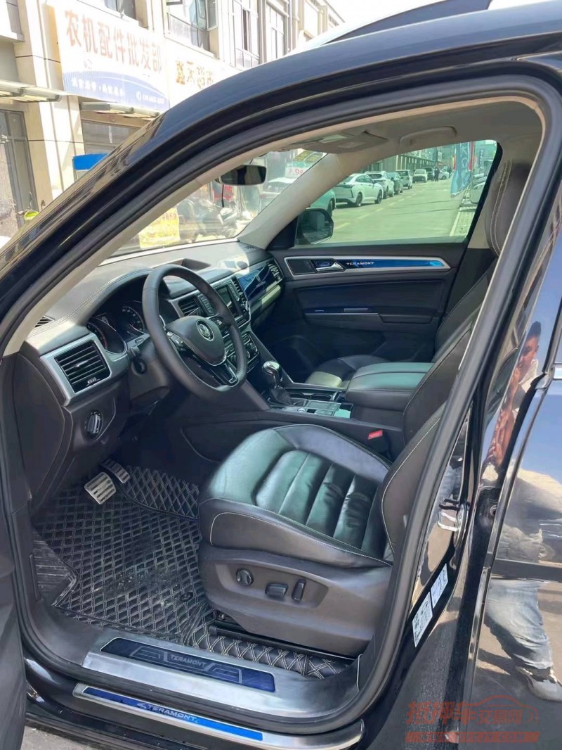 淮南17年大众途昂8