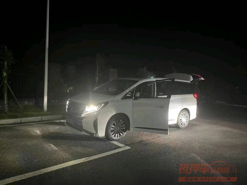 济南21年传祺M82