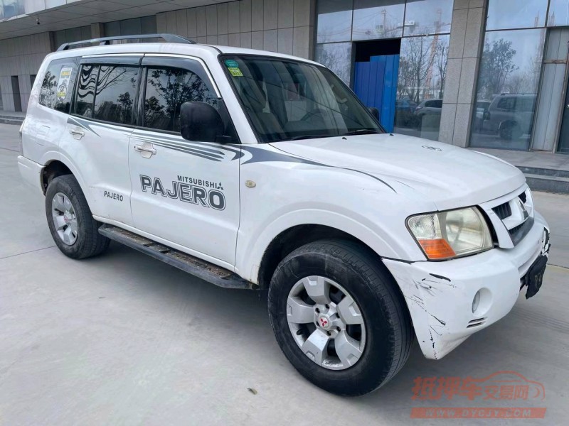 济宁09年三菱帕杰罗3