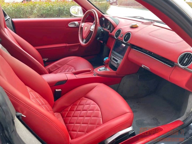 济宁08年保时捷卡曼5