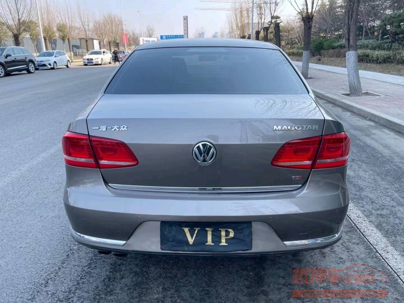 济宁14年大众迈腾9