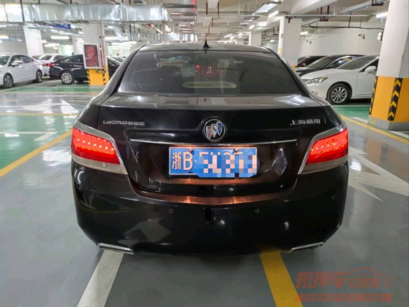 济宁13年别克君越9