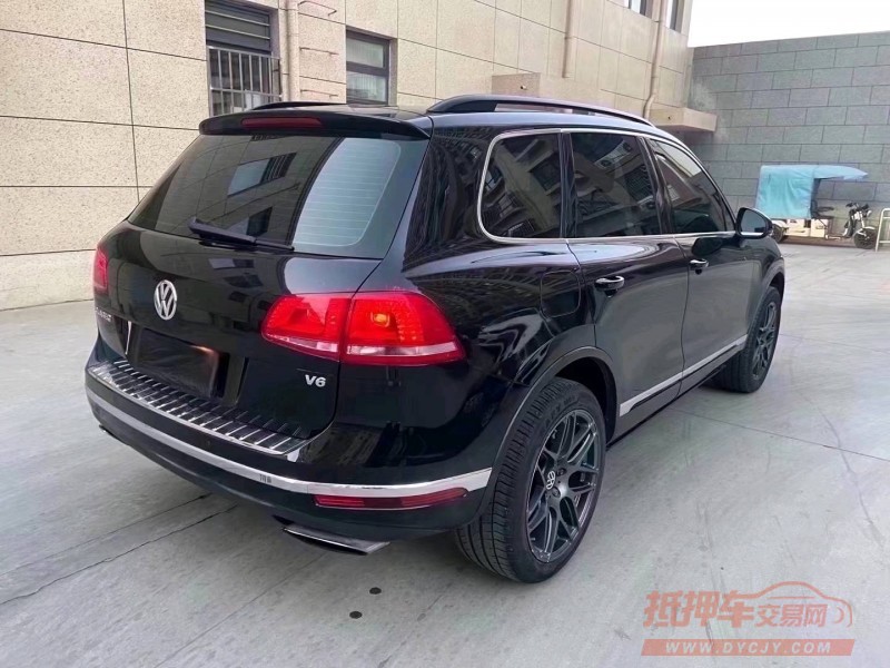 嘉兴17年大众途锐4