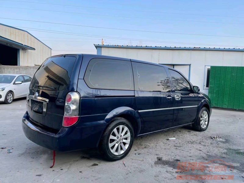 济宁13年别克GL83