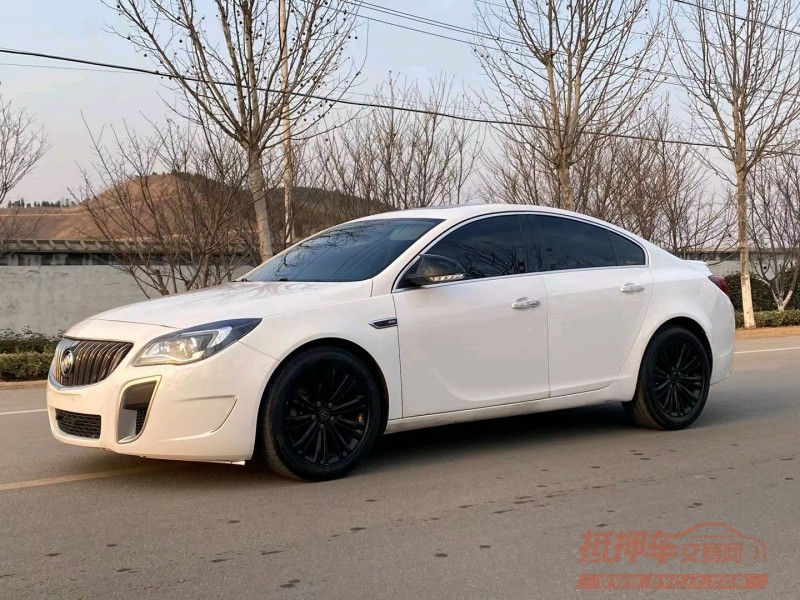 徐州16年别克君威8