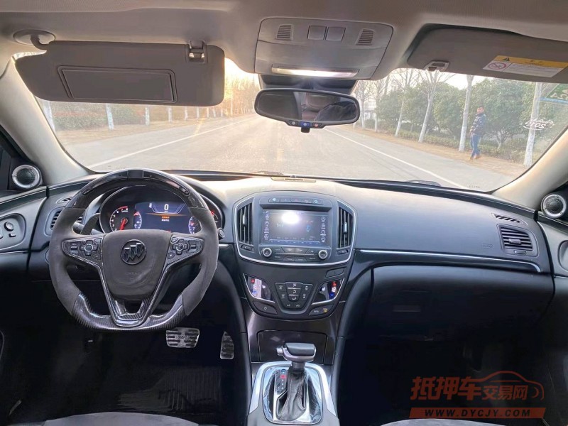 徐州16年别克君威6