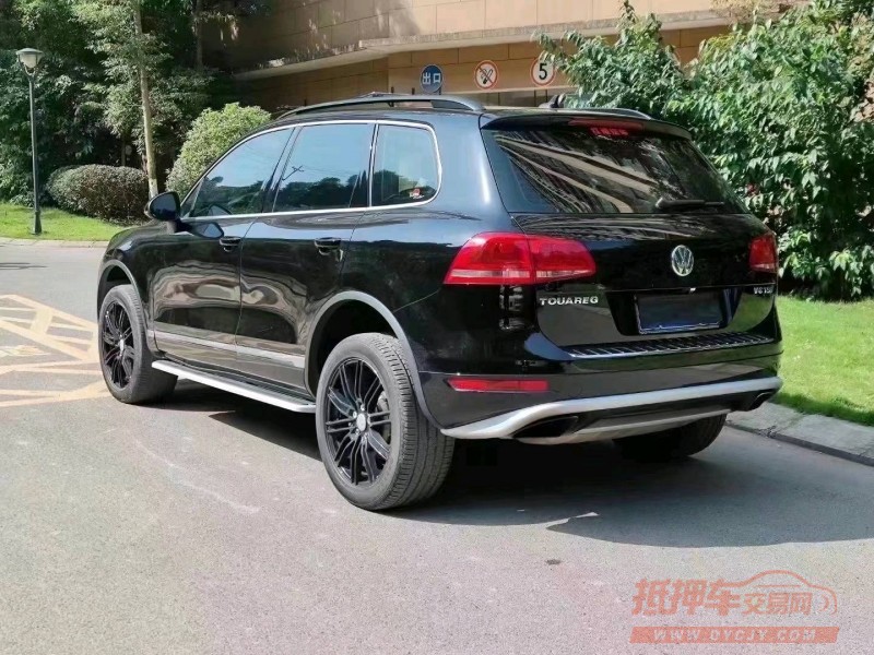 重庆13年大众途锐7