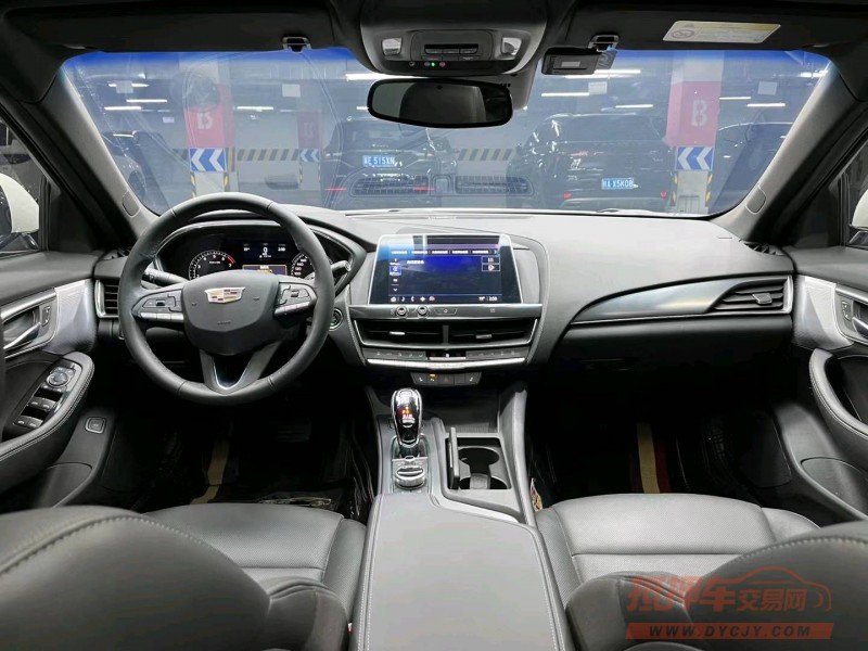 成都20年凯迪拉克CT56