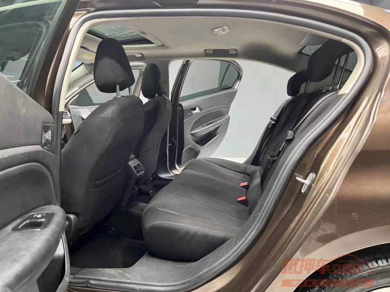 成都16年标致4084