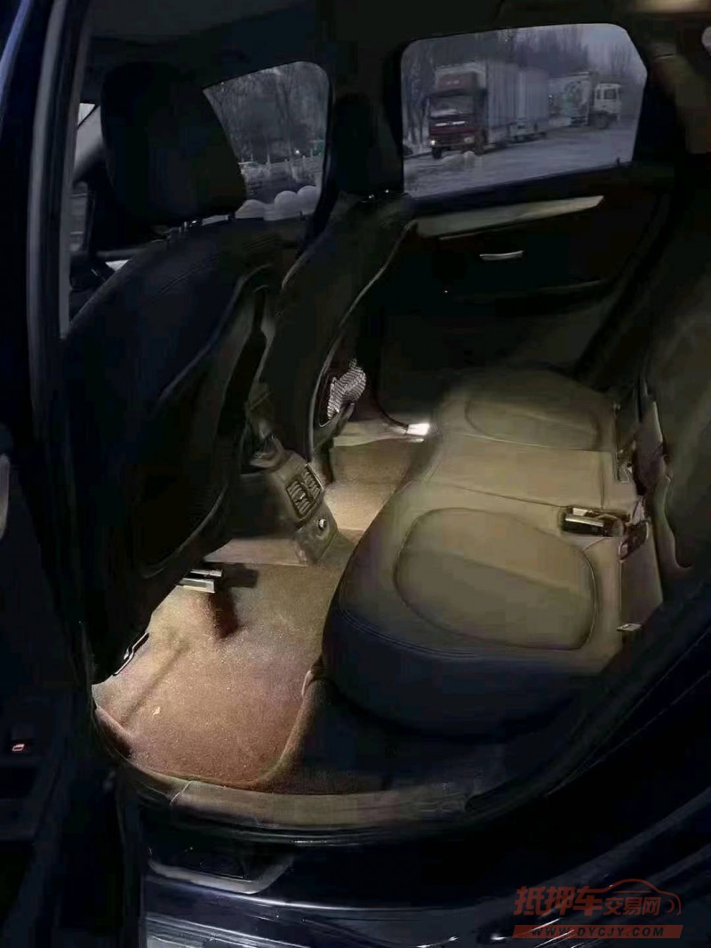 北京18年宝马2系5