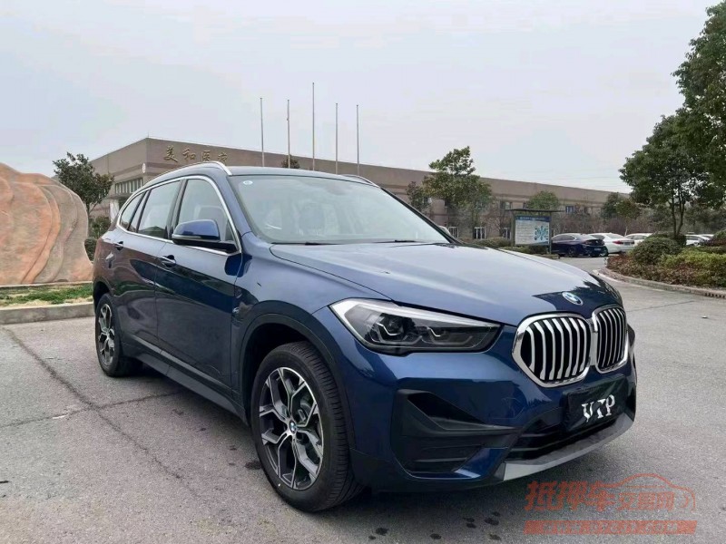 北京22年宝马X13