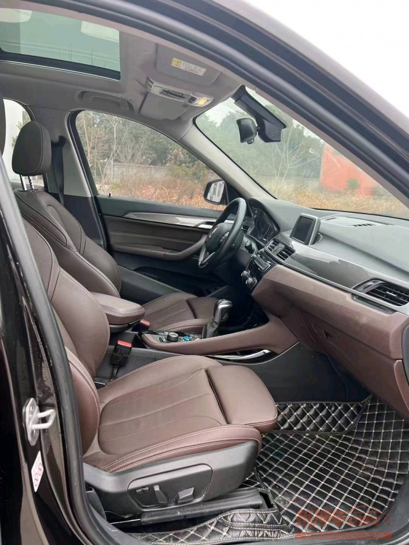 北京17年宝马X16