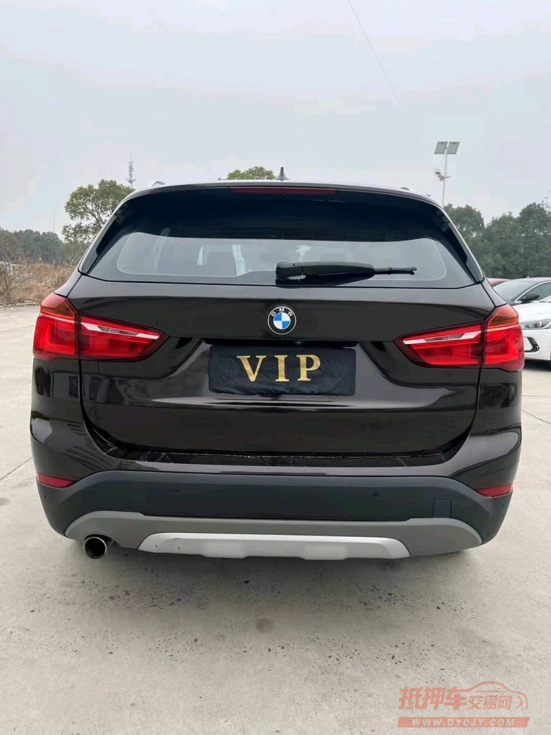 北京17年宝马X19