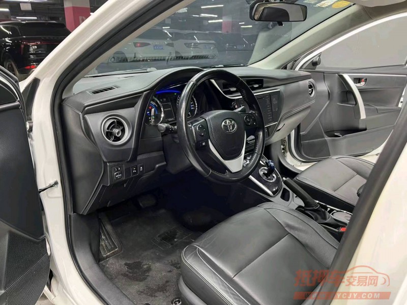 成都18年丰田卡罗拉5