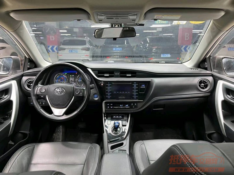 成都18年丰田卡罗拉6