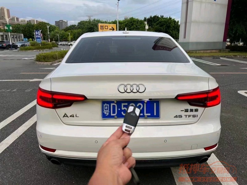 广州19年奥迪A4L9
