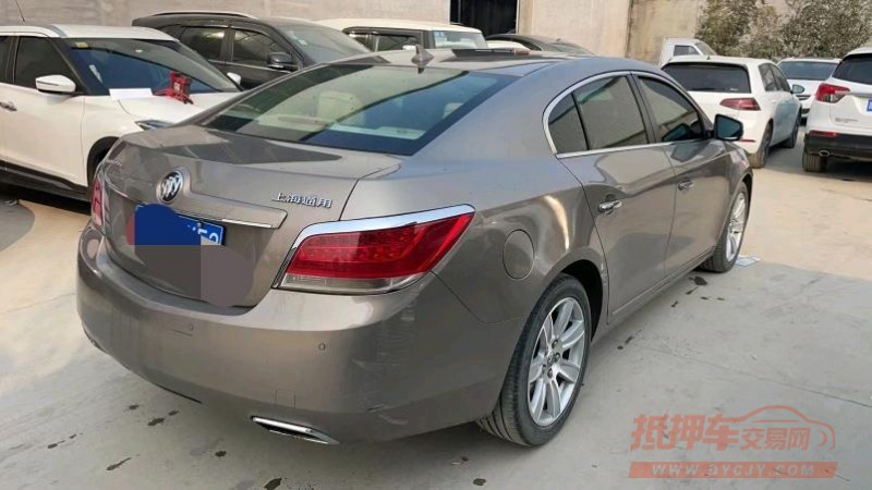 保定11年别克君越8