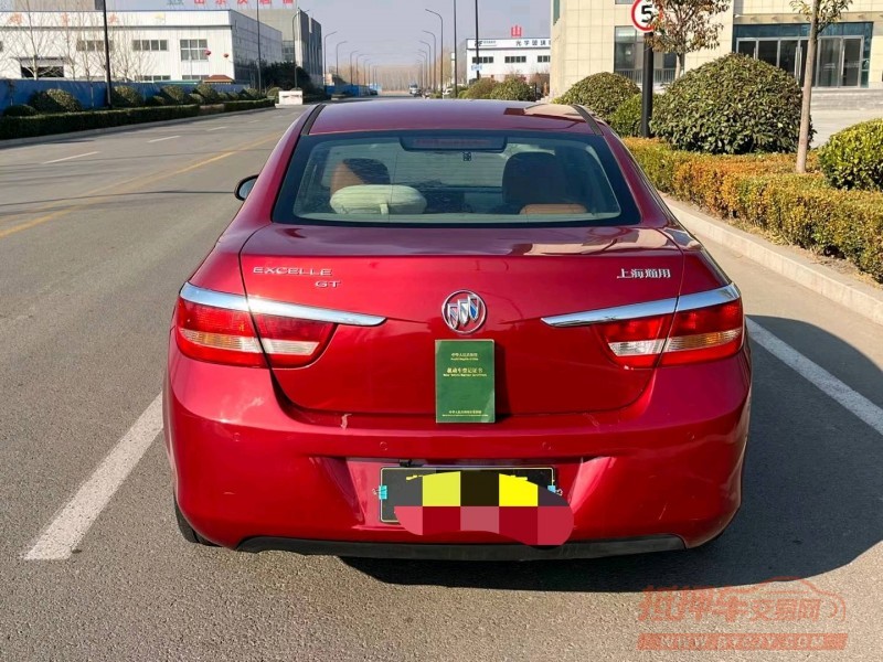 青岛13年别克英朗9