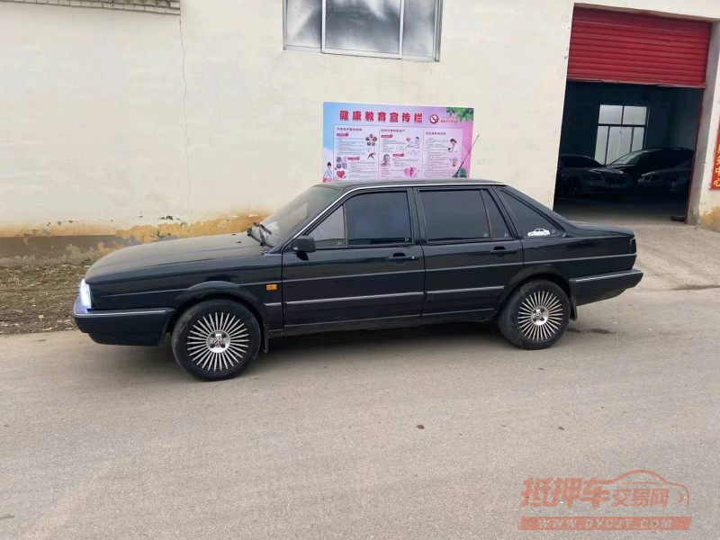 潍坊03年大众桑塔纳经典8