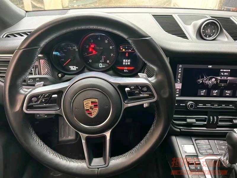 安順21年保時捷Macan3