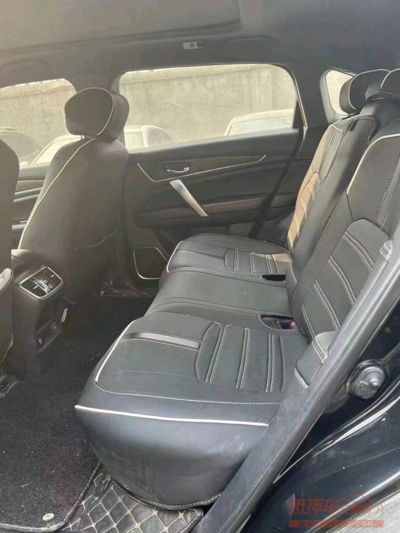 宜昌17年本田URV4