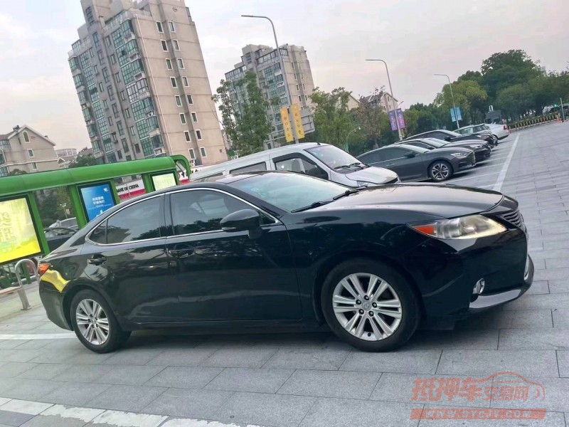 嘉兴13年雷克萨斯ES7