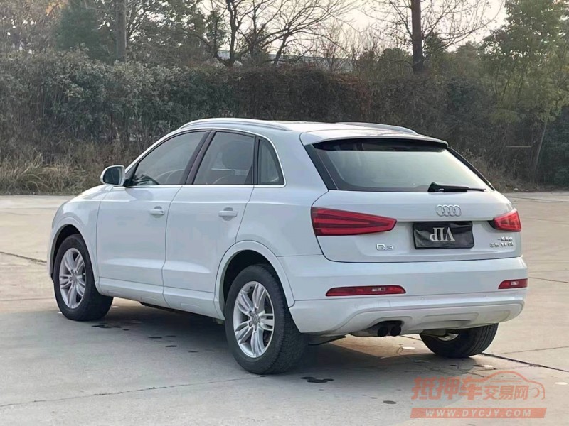 北京14年奥迪Q38