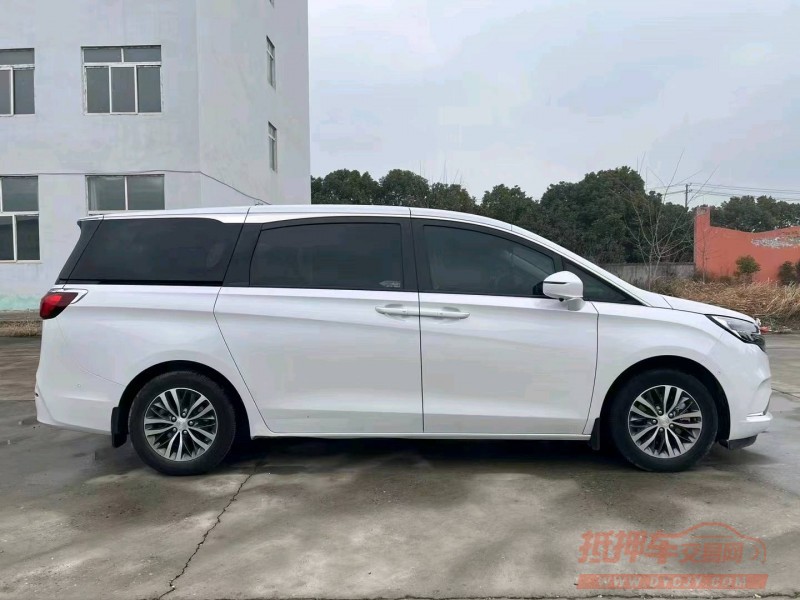 北京22年别克GL84