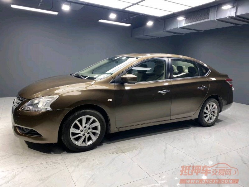 成都13年日产轩逸2