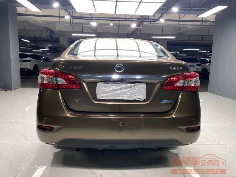 成都13年日产轩逸9