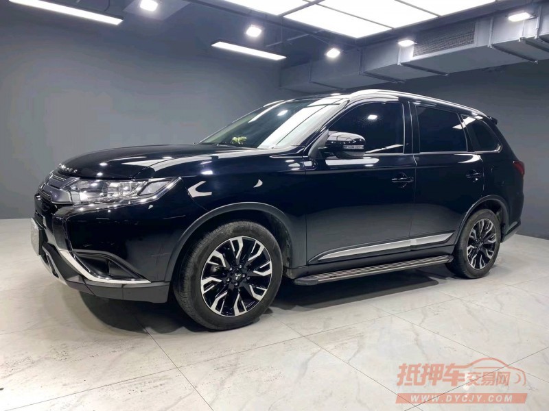 成都21年三菱欧蓝德2