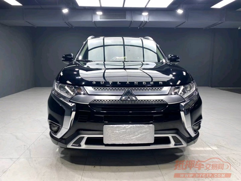 成都21年三菱欧蓝德1